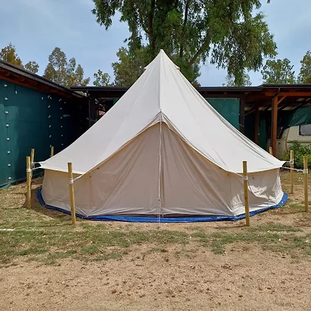 Tenda Glamping Coda Cavallo مكان تخييم Punta Molara