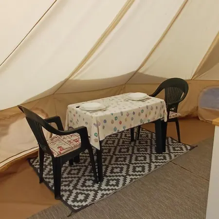 Tenda Glamping Coda Cavallo مكان تخييم